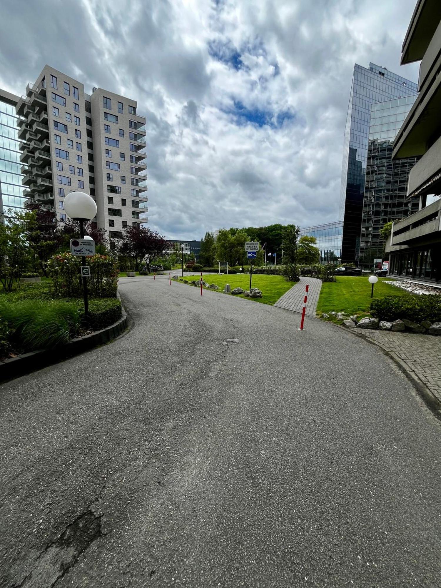 Big Apartment With Parking In แอนต์เวิร์ป ภายนอก รูปภาพ