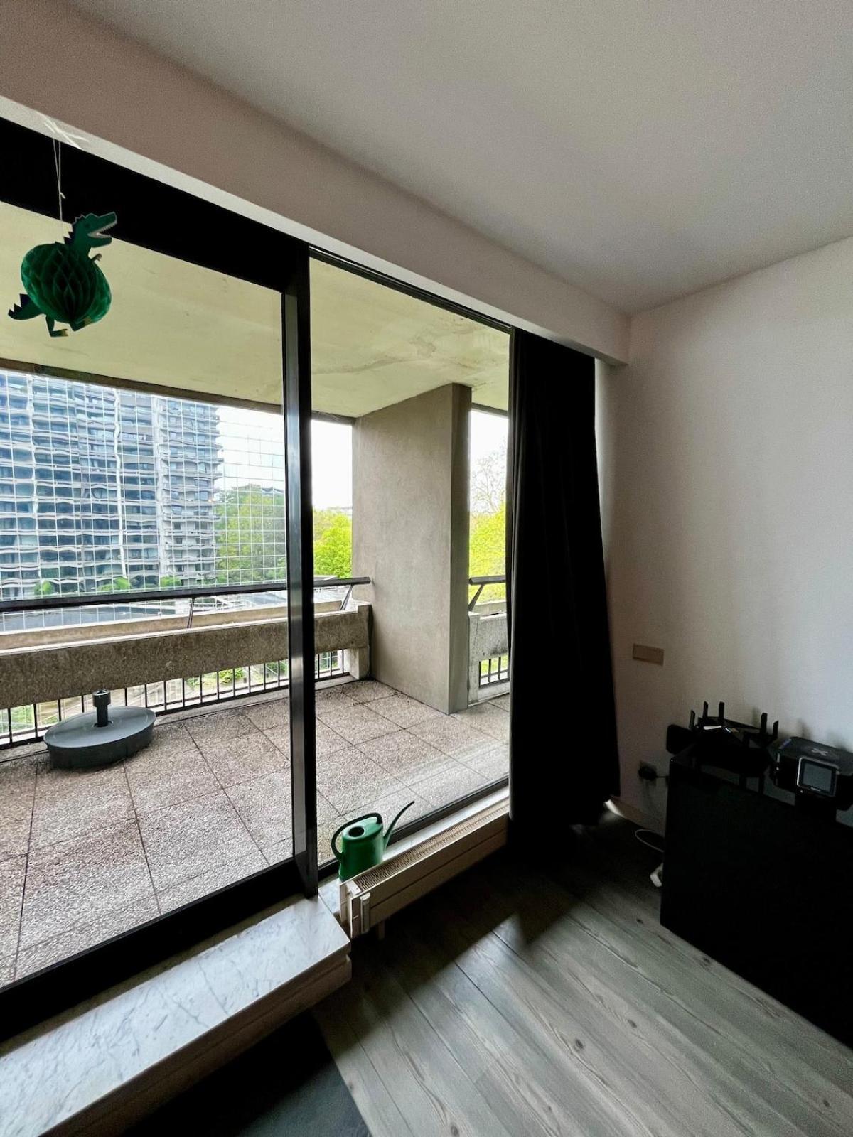 Big Apartment With Parking In แอนต์เวิร์ป ภายนอก รูปภาพ